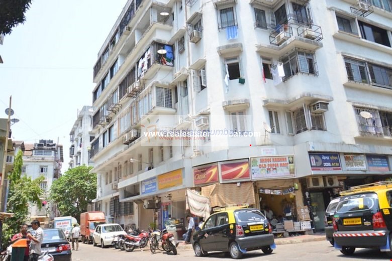 2 BHK Semi Furnished in Usha Sadan , Colaba